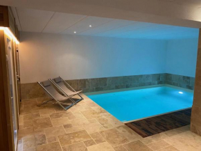Lush holiday home in Theux with heated indoor pool